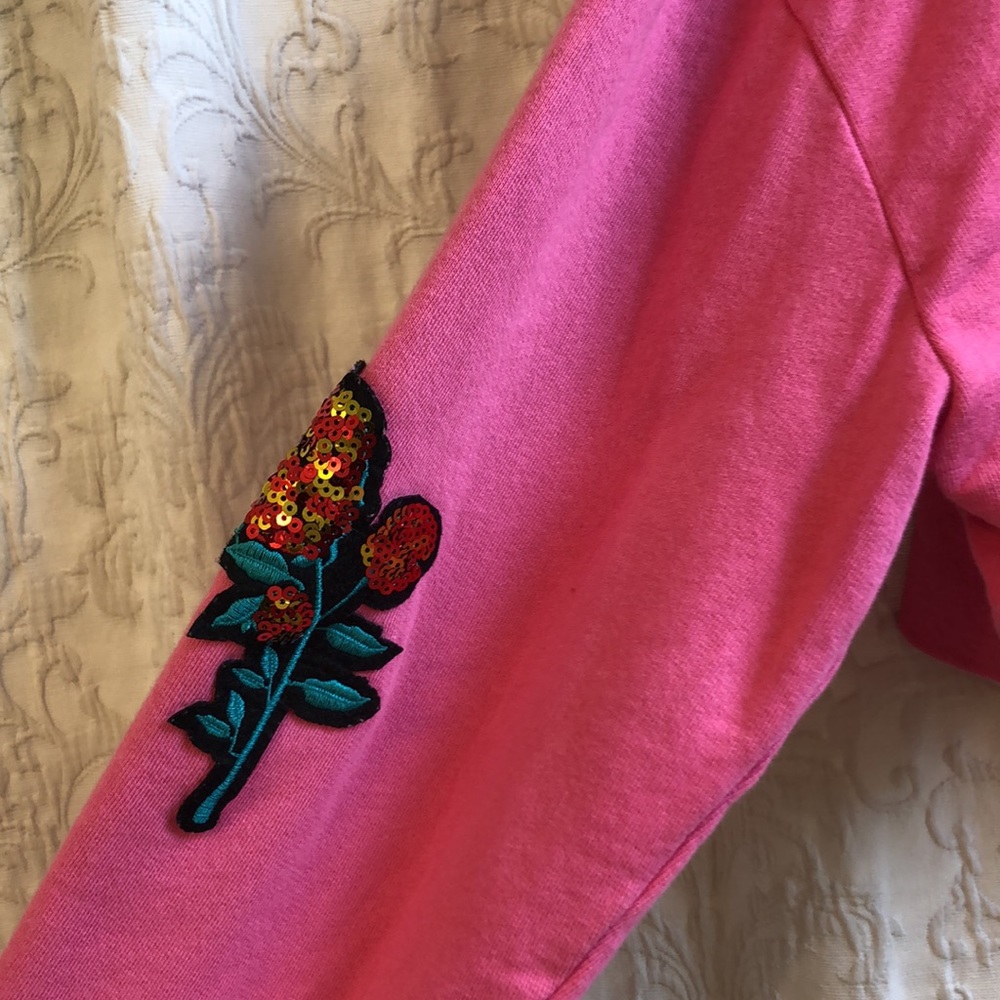 *HOST PICK* - Zara cropped sweatshirt with sequenced flower patches - Picture 10 of 12